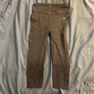 Like new, excellent condition and comfortable!